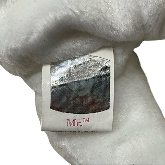 MR. 2001 Ty Beanie Babies White Bear Groom with Bow Tie - Picture 3 of 4